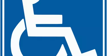 Alunni con disabilità e assistenza ai servizi igienici: chi se ne occupa quando manca il collaboratore scolastico?