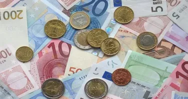 Bonus da 200 euro: docenti e ATA precari potrebbero rimanere esclusi