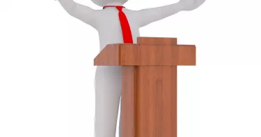 Meeting di Rimini: tutte le proposte dei partiti sulla scuola italiana tra propaganda, concretezza e futuro