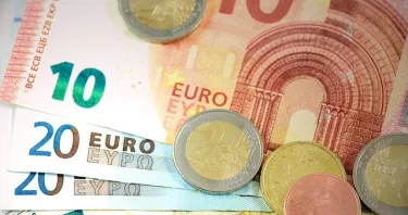Taglio cuneo fiscale e stipendi scuola: tra i 50 e 100 euro in più in busta paga fino a dicembre 2023. La soddisfazione del Governo