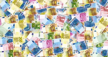 Bonus 150 euro, i pagamenti nello stipendio di novembre: inclusi anche i dipendenti della scuola
