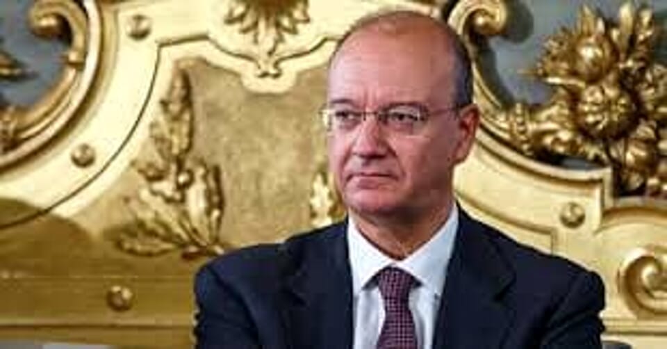 Valditara su stipendio docenti e gabbie salariali è stato un